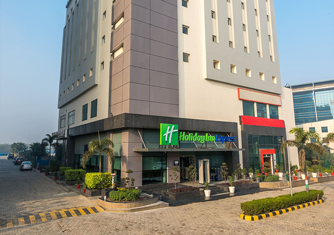 Holiday-Inn-Express-noida