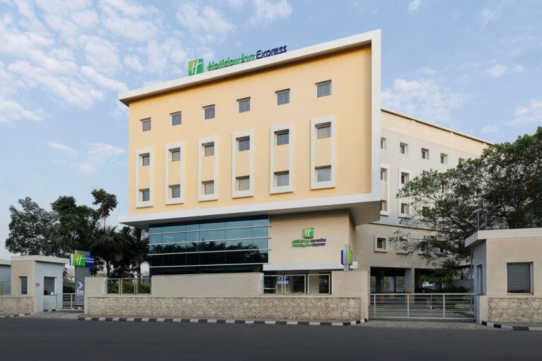 Holiday-Inn-Express-Pune-Pimpri-1-2048x1366